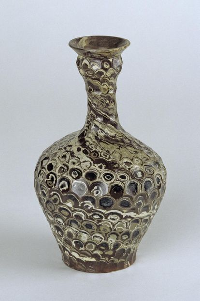 Vase aus Jaspisporzellan in Schloss Favorite Rastatt