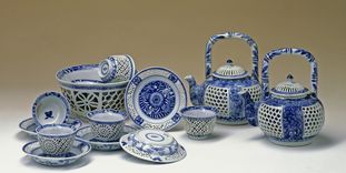 A Loukong tea set from Sibylla Augusta’s porcelain collection, Favorite Palace