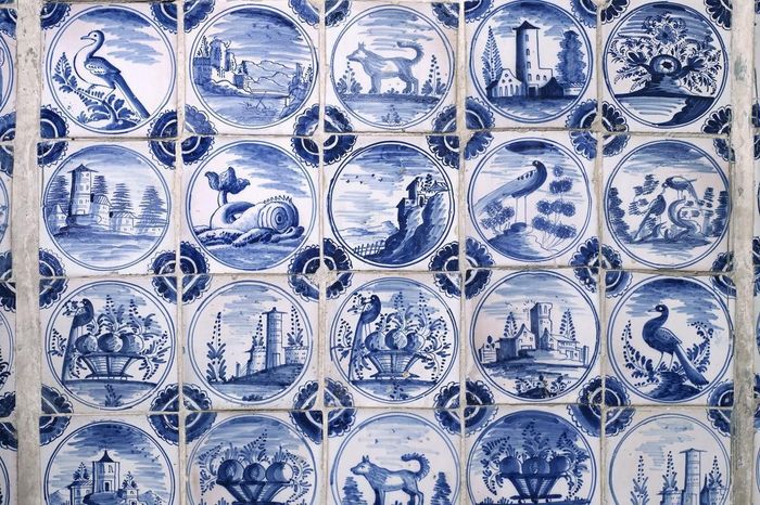 Delft-style tiles in the sala terrena, Rastatt Favorite Palace