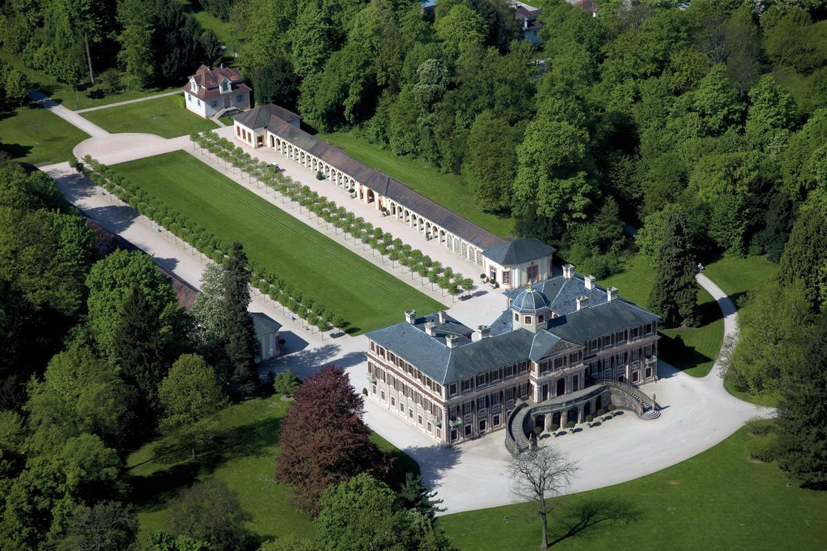 Luftansicht von Schloss Favorite Rastatt