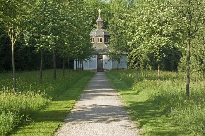 Die Eremitage im Schlossgarten von Schloss Favorite Rastatt