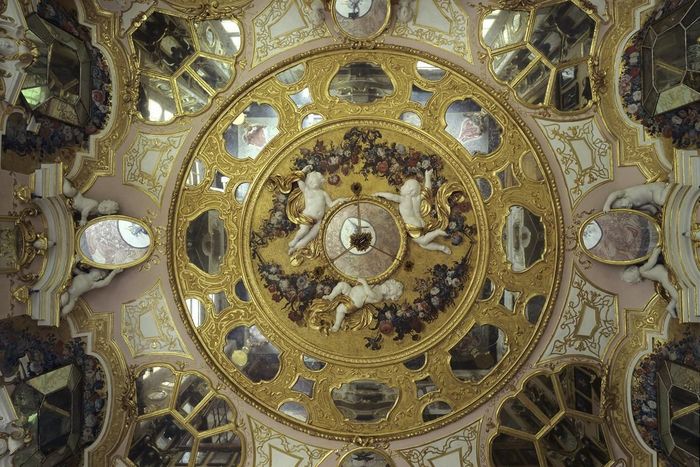 Plafond dans la galerie des Glaces du château de la Favorite de Rastatt 