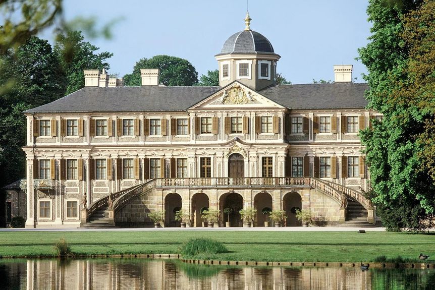 Schloss Favorite Rastatt, Außen