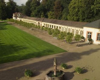 Die westliche Orangerie von Schloss Favorite Rastatt