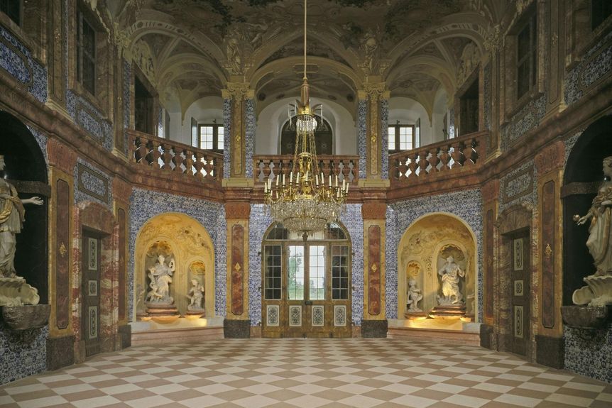 Schloss Favorite Rastatt, Blick in die Sala Terrena